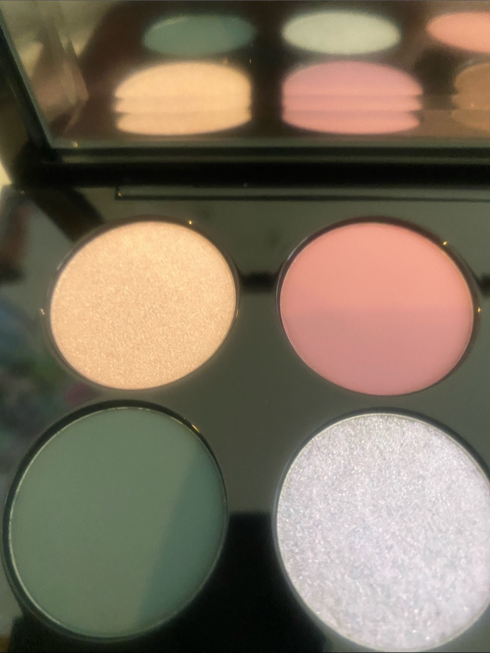 Pat McGrath Purple & Pink Eyeshadow Palette - Picture 6 of 8